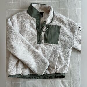 Vuori Cream and Green Women's Quarterzip